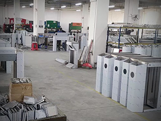 激光切割機(jī)設(shè)備