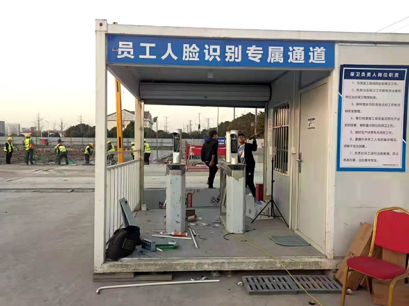 如何選擇三輥閘機(jī)廠家？