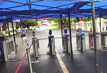 全自動三輥閘廠家哪家專業(yè)？