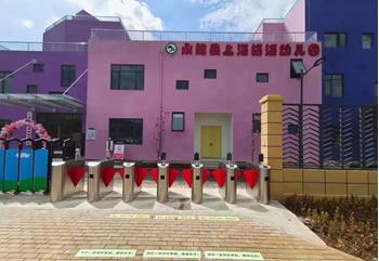 智慧校園人臉識別通道閘機系統(tǒng)